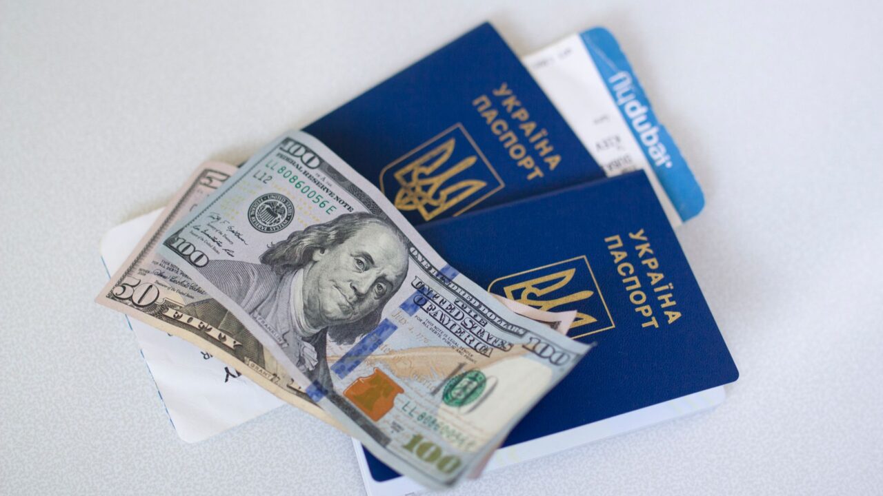 Frais consulaires du visa J-1 en 2026 : ce qui est fixe, ce qui se compare